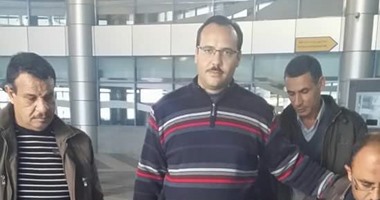 جمارك نويبع تحبط تهريب 18 زجاجة خمور بحوزة راكب قادم من الأردن
