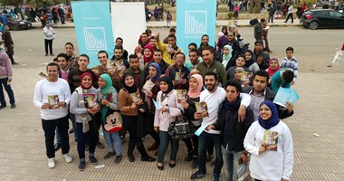 حملة "أخلاقنا" فى معرض الكتاب.. والزوار: الأمل كبير فى عودة القيم
