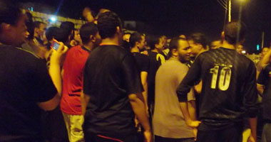 قطع طريق "الزقازيق – منيا القمح" بعد مصرع شاب على يد سائق توك توك