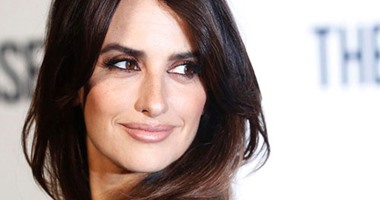 بينلوى كروز سفيرة الرضاعة الطبيعية لمدة 13 شهرا