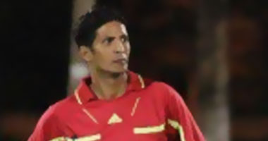 وليد عبد الرازق حكما لمباراة المقاصة وسموحة بالدورى اليوم