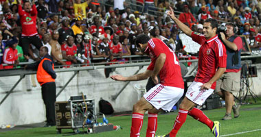 شاهد.. الكاف يستعيد ذكريات تألق الأهلي فى ملاعب أفريقيا