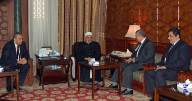بالصور.. وزير الداخلية يبحث مع شيخ الأزهر الأوضاع الأمنية