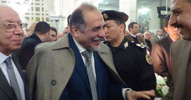 بالصور.. رئيس "الأعلى للطرق الصوفية" يهنئ الأنبا بولا بعيد الميلاد 