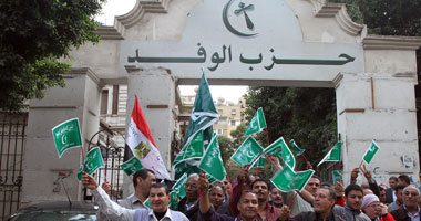 نائب رئيس حزب الوفد ينفى وجود استقالات جماعية بالحزب بقنا 