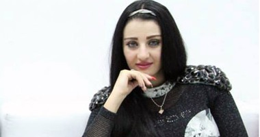 قانونيون: صافيناز لا تستطيع الحصول على الجنسية رغم زواجها.. فقيه دستورى: يحق للحكومة ترحيلها.. وقاضٍ: الزوجة الأجنبية يحق لأبنائها التجنس.. وعضو حريات المحامين: المحاكم لا تعترف بـ"العرفى" إلا بالطلاق