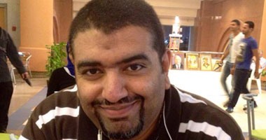بالصور.. إكسسوار وخواتم حجر الأوربال الساحر