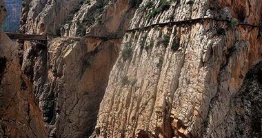 الإندبندنت: إسبانيا تعيد فتح الممر الأكثر رعبا فى العالم