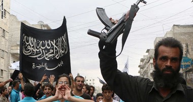اشتباكات بالقنيطرة ومقتل عشرات الجنود بحلب