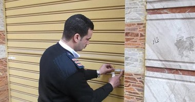 حى وسط بالإسكندرية يشن حملات إزالة إشغالات ويغلق محلات بدون ترخيص