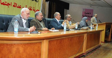 بدء مؤتمر الاتحاد المصرى للعاملين بالبترول لعرض مشاكلهم