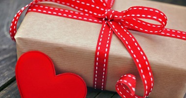 الفلوس مش كل حاجة.. أفكار علشان تفاجئها فى عيد الحب