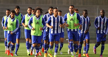 سفيرة مصر برواندا تزور بعثة الزمالك بالفندق