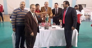 بالصور.. القنصل المصرى بتونس يشهد تتويج الأهلى ببطولة أفريقيا للطائرة