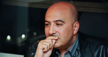 مجدى الهوارى يشيع جثمان شقيقه من مسجد السيدة نفيسة 