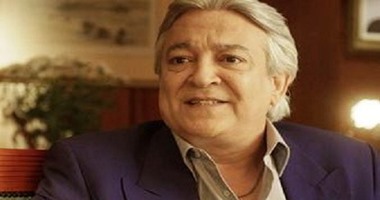 عماد رشاد مع ياسمين عبد العزيز.. دكتور مخ وأعصاب يعيش فى كندا