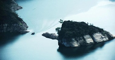بالصور.. أغرب جزيرة فى العالم  تظهر فى فصل الربيع  وتختفى باقى العام