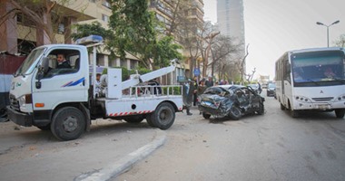 إصابة 3 سائحين فى حادث تصادم سيارتين بقنا
