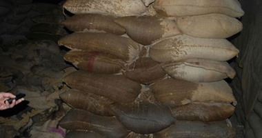 الاستيلاء على 8 آلاف طن قمح بـ25 مليون جنيه من شونة ببنى سويف