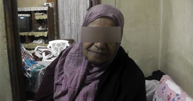 بالفيديو.. سيدة فى بولاق الدكرور حاربت مرض زوجها بـ"الكبد والزهايمر والسكر" لمدة 15 سنة.. ونزلت للعمل بعد وفاته وزوجت 3 من أبنائها ..المعاش 400 جنيه لا يكفينى وابنتى الكبرى.. وتؤكد: الله معنا