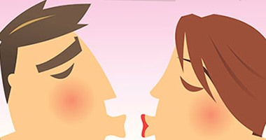 10 حقائق عن "القبلة".. تمنع تسوس الأسنان.. تمنحك السعادة.. تنقل 80 مليون من البكتيريا.. ميل الرأس لليمين أفضل طرق التقبيل.. النساء يفضلن الرجل غير الملتحى.. أطول قبلة استمرت أكثر من 58 ساعة