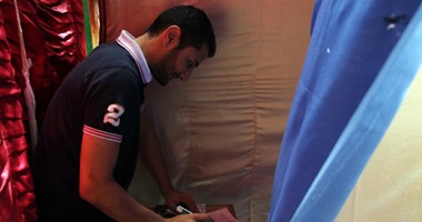 مرشحان يتنافسان على منصب نقيب أطباء الأسنان بالإسكندرية اليوم