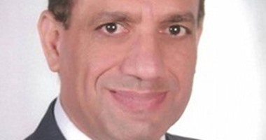 تفاصيل أول اعتصام لقيادات ونواب السكة بمحطة مصر.. المعتصمون يتهمون رئيس الهيئة بتعمد إهانتهم ويؤكدون: يتركنا فى الاجتماعات بالساعات لاستقباله أصدقائه ويؤخر حوافزنا.. ورئيس الهيئة يرد: يريدون إفشالى