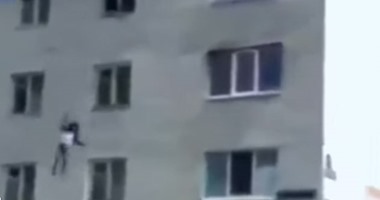 التحقيقات تكشف ما حدث داخل شقة "الشيخ زايد" قبل سقوط فتاة عارية من الشرفة