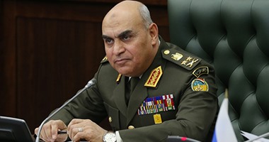 وزير الدفاع يصل مطار القاهرة لاستقبال نظيرة الروسى "سيرجى شويجو"