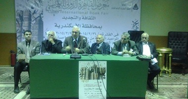 مثقفون يناقشون أهداف المجلس الأعلى لثقافة الإسكندرية