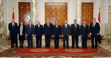 اتحاد الصناعات يرحب بالتعديل الوزارى.. السويدى يشيد باستحداث وزارة جديدة للتعليم الفنى.. ويؤكد: ستعمل على رفع أداء العامل وكفاءة الإنتاج.. والبهى يستبعد أن يتأثر المؤتمر الاقتصادى بسبب التعديل