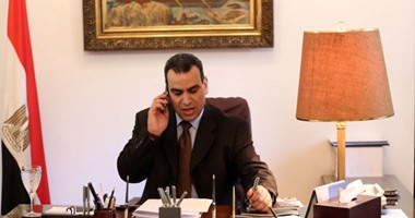 عبد الواحد النبوى يلتقى محررى الثقافة لبحث أزمة الاعتداء على صحفيتين