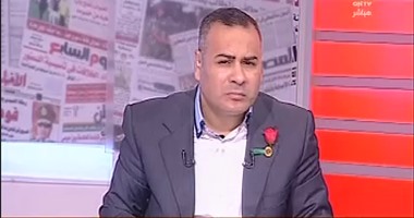 جابر القرموطى يرتدى قلادة عبد المنعم رياض احتفالا بيوم استشهاده
