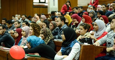 النقابات المهنية تعلن الحرب على الجامعات الخاصة: "أبو 60% مهندس وصيدلى".."الصيادلة" ترفض قبول قيد طلاب بمجاميع أقل من 5% مقارنة بالتنسيق الحكومى.. و"المهندسين" تشكل لجنة لفحص الالتزام بمعايير الالتحاق