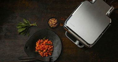 بالصور.. شواية ذكية تطهى الطعام بنفسها