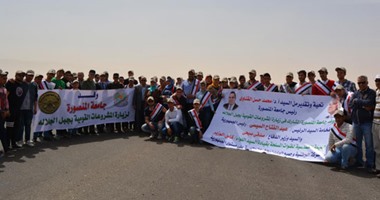 بالصور.. طلاب جامعة المنصورة فى زيارة لمدينة الأحلام بجبل الجلالة
