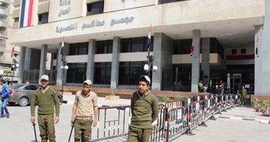 لليوم الثالث.. "العليا للانتخابات" تتلقى طلبات الترشح على دائرة "عكاشة"