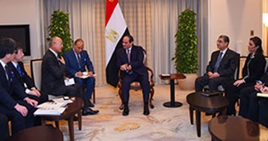 السيسى يلتقى رئيس مجلس إدارة شركة تويوتا اليابانية