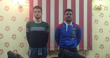 ضبط مطلوبين فى قضايا قتل بالدقهلية وبحوزتهما "بندقيتان آلى"