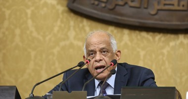 على عبد العال للنواب بعد انتهاء الجلسة: "بلاش تروحوا.. مطعم المجلس مفتوح"