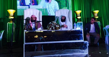 خروج الداعية عائض القرنى من المستشفى بعد تعرضه لمحاولة اغتيال فى الفلبين