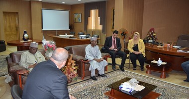 بالصور.. السفير النيجيرى فى مصر يزور جامعة المنصورة