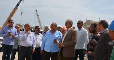 محافظ البحر الأحمر يشدد على الانتهاء من محطة اليسر لتحلية المياه بالغردقة