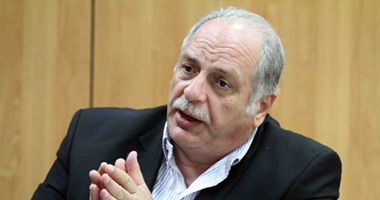 جلسة بين عبد الوهاب وطاهر أبو زيد بفرع الأهلى بمدينة نصر 