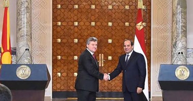 بالفيديو.. ننشر كلمة الرئيس بالمؤتمر الصحفى المشترك مع نظيره المقدونى.. السيسي: تربطنا علاقات تعاون على مدى عقدين انعكست فى مواقف مقدونيا الداعمة لمصر وشعبها.. واتفقنا على توحيد الجهود لمكافحة الإرهاب