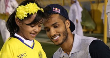 بالصور.. النصر يستقبل أبناء شهداء السعودية قبل مواجهة لخويا فى دورى أبطال آسيا