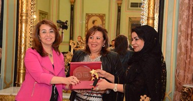 وزيرة التضامن تكرم عددا من الرموز النسائية فى احتفالية جمعية سيدات الأعمال