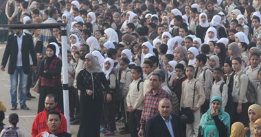طالب إعدادى بمدرسة فى دمياط يستبدل تحية العلم بـ"زبادى كرنب زبادى"