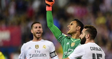 شاهد.. نافاس ينقذ ريال مدريد بتصدى تاريخى أمام مالاجا بالدوري الإسباني