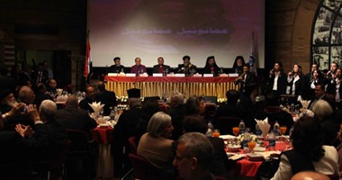 كنائس مصر تشيد بحديث الرئيس عن بناء الكنيسة بجوار المسجد.. أندريه زكى: بصمة لن تنسى فى تاريخ مصر.. وأسقف المنيا للأقباط الأرثوذكس: ترسيخ لمبادئ المواطنة الرشيدة.. والأنبا باخوم: الدولة المصرية تتطور للأفضل دوما